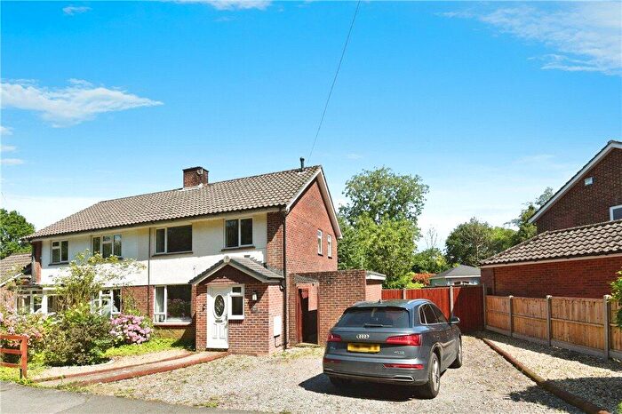 3 Bedroom Semi-Detached House For Sale In Calmore Crescent, Calmore, Southampton, Hampshire, SO40