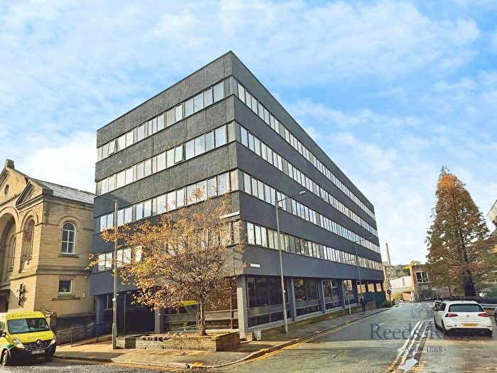 1 Bedroom Apartment To Rent In Bethesda Street, Burnley, Lancashire, BB11