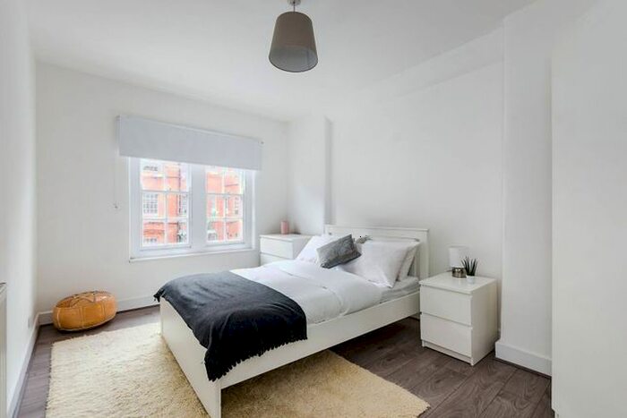 2 Bedroom Flat To Rent In Tavistock Place, Bloomsbury, London, WC1H