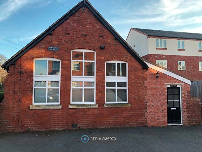 2 Bedroom Flat To Rent In Lincoln House, Rugby, CV22