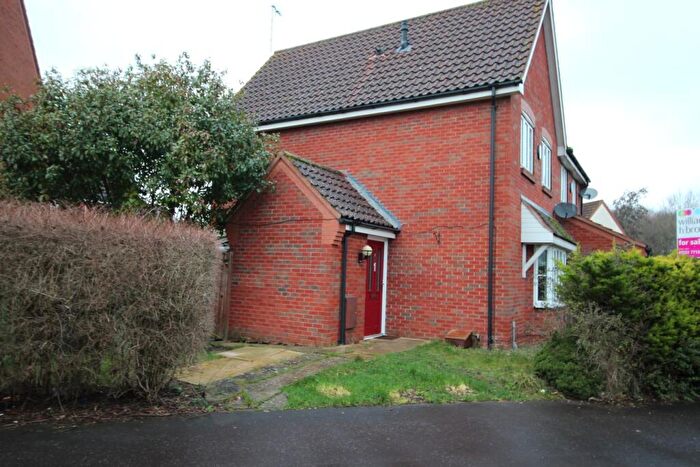 3 Bedroom Semi-Detached House To Rent In Isabella Close, King's Lynn, PE30