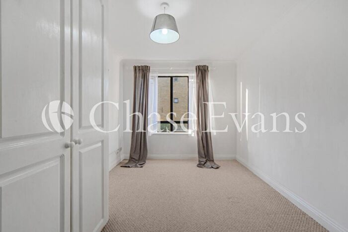 1 Bedroom Flat For Sale In Burrells Wharf, Canary Wharf, London, E14