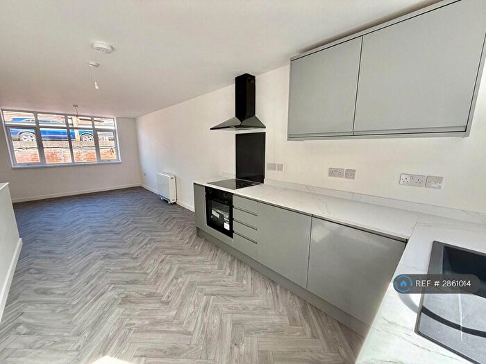 1 Bedroom Maisonette To Rent In Market Place, Mansfield, NG18