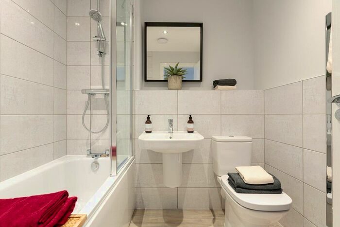 4 Bedroom Detached House For Sale In Old Wharf Road, Stourbridge, DY8