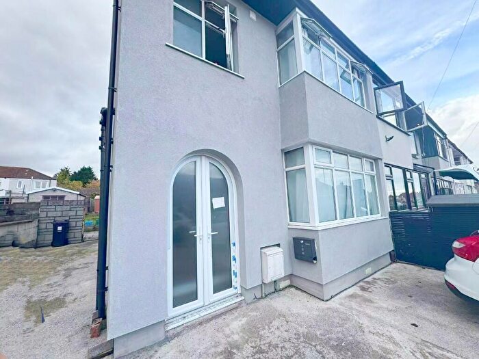 6 Bedroom Semi-Detached House To Rent In Filton Avenue, Bristol, BS34