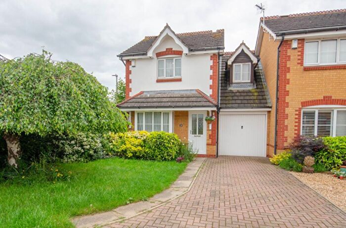 3 Bedroom Semi Detached House To Rent In Bronte Close, Rugby, Rugby, CV21