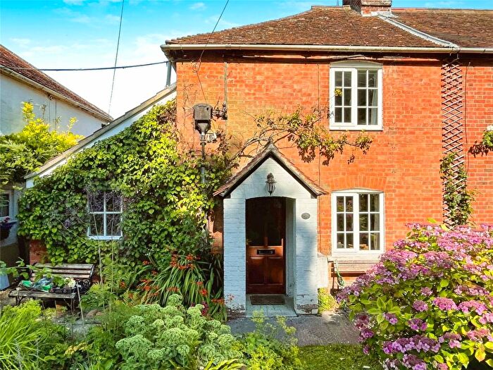 2 Bedroom End Of Terrace House For Sale In Spring Gardens, Bratton, BA13