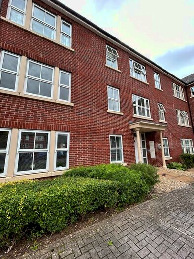 2 Bedroom Flat To Rent In The Courtyard, London Road, Gloucester, GL1