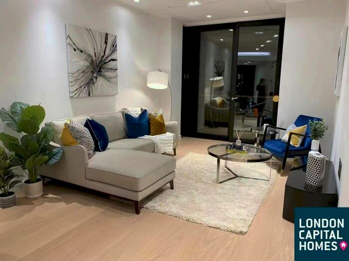 2 Bedroom Flat To Rent In Portugal Street, London, WC2A