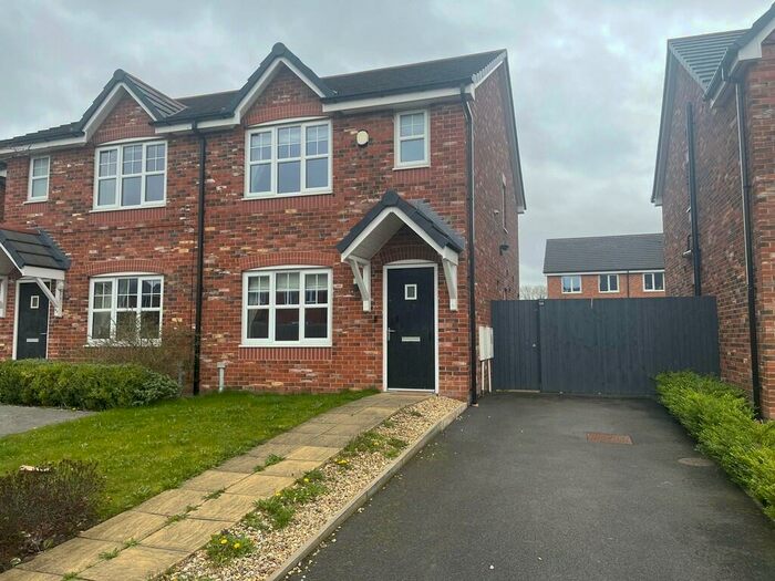3 Bedroom Semi-Detached House To Rent In Northgate, Leyland, PR25