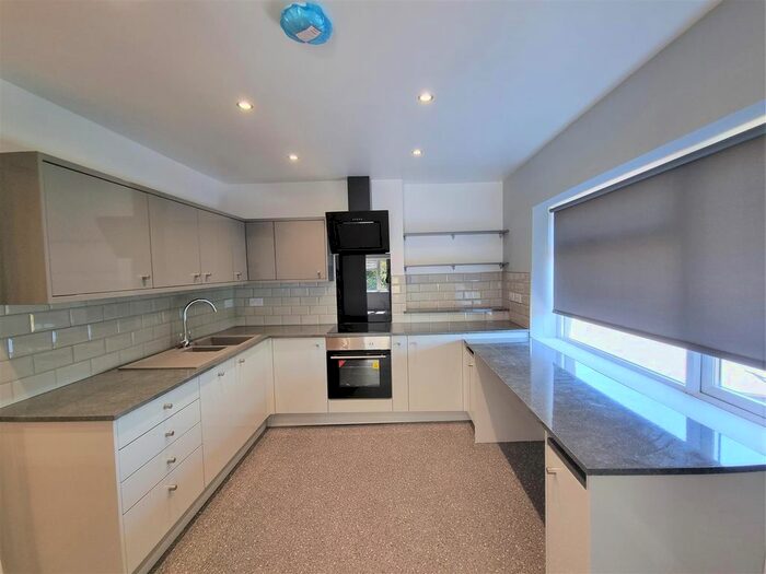 2 Bedroom Flat To Rent In Flat, Bedford House, Worcester Road, Malvern, WR14