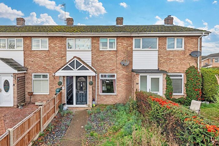 3 Bedroom Terraced House For Sale In Heatherset Way, Red Lodge, IP28