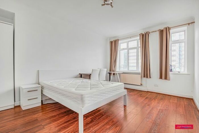 Studio To Rent In Euston Road, London, NW1