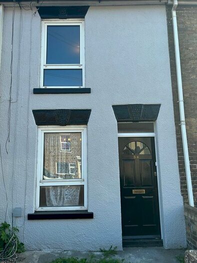 3 Bedroom Terraced House To Rent In Shortlands Road, Sittingbourne, ME10