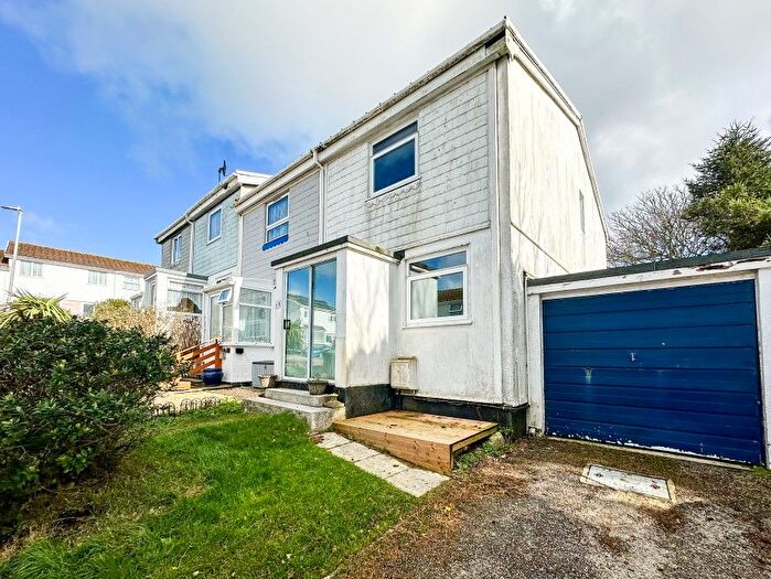 2 Bedroom End Of Terrace House For Sale In Carey Park, Helston, Cornwall, TR13