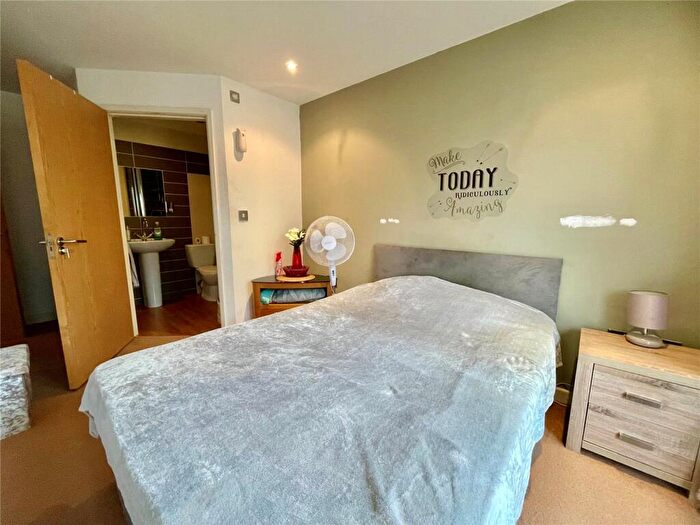 2 Bedroom Flat For Sale In Grimshaw Place, Preston, Lancashire, PR1