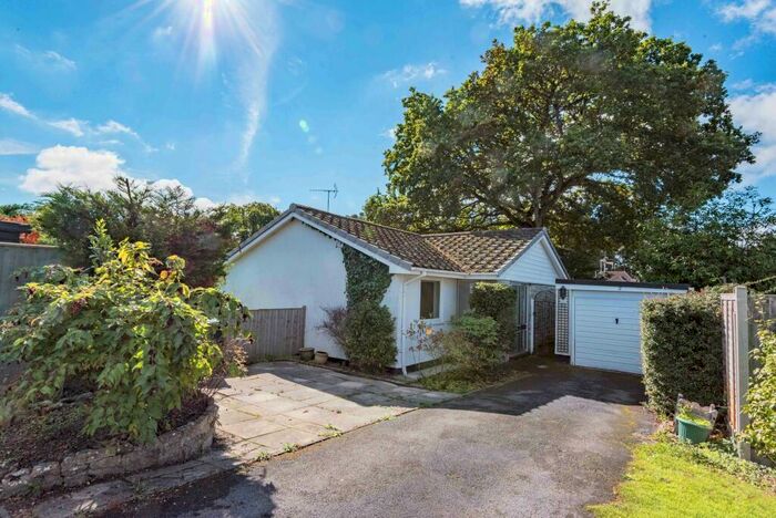 3 Bedroom Bungalow To Rent In Ringwood, BH24