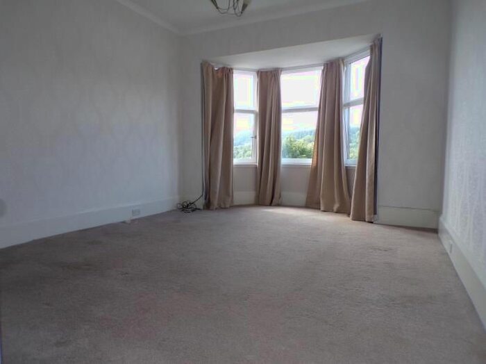 2 Bedroom Flat To Rent In Flat /, Alexandria Terrace, William Street, Dunoon, PA23