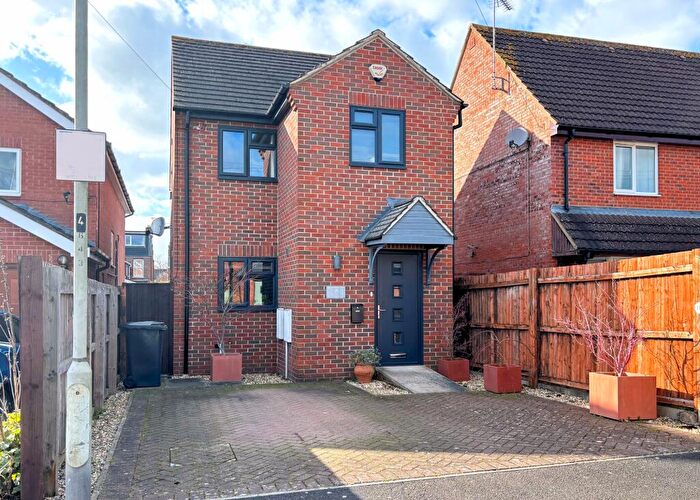 3 Bedroom Detached House For Sale In North Road, Gloucester, GL1