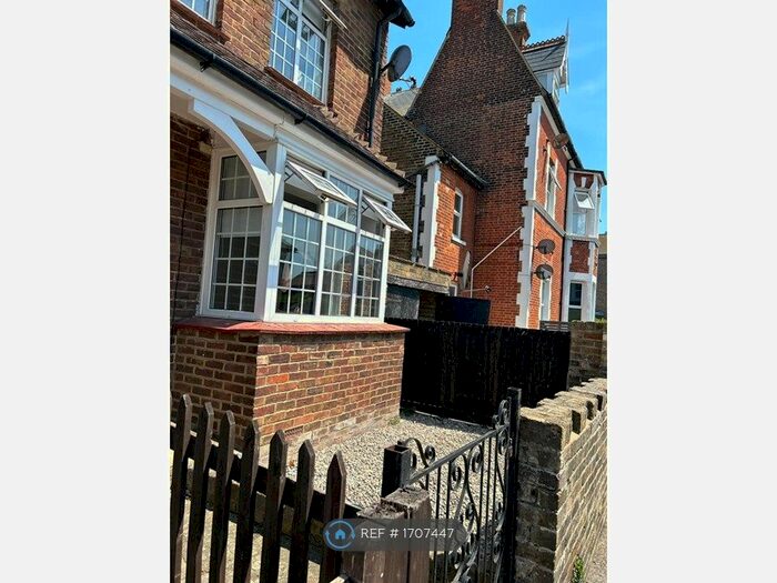 3 Bedroom Semi-Detached House To Rent In The Gables Villas, Ramsgate, CT11