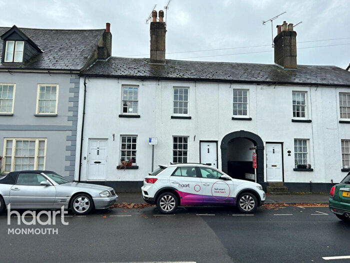 1 Bedroom Character Property For Sale In Drybridge Street, Monmouth, NP25