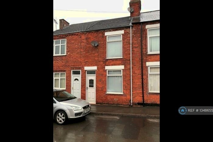 2 Bedroom Terraced House To Rent In King Street, Chesterfield, S43