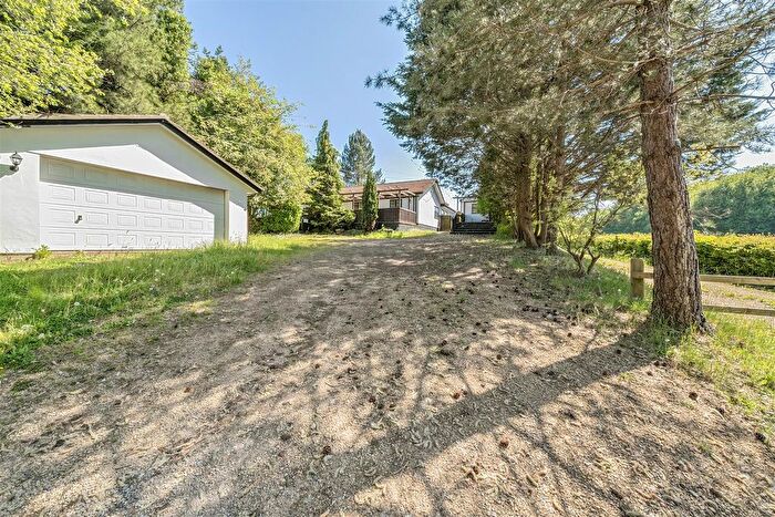 5 Bedroom Property For Sale In Pill Road, Abbots Leigh, BS8