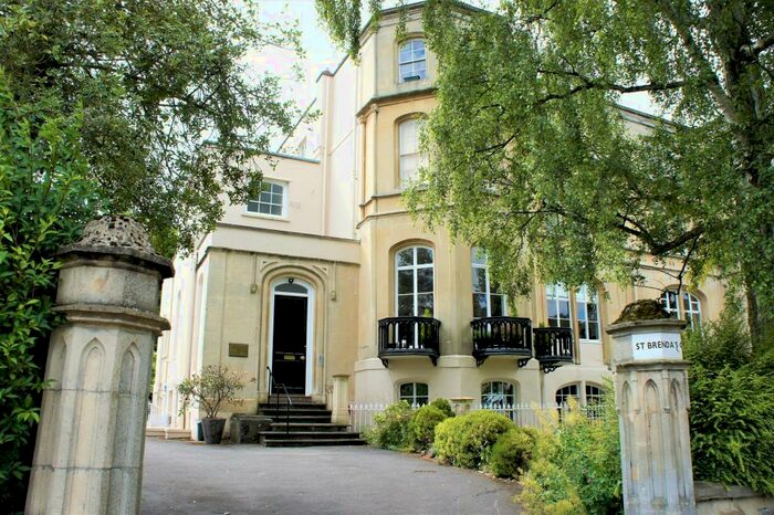 2 Bedroom Flat To Rent In St Brendas Court, Clifton Park, Clifton, BS8