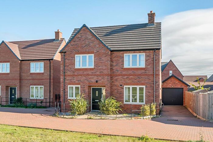 4 Bedroom Detached House To Rent In Banbury, Oxfordshire, OX16