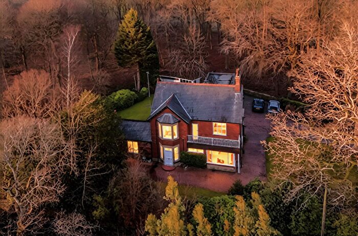 4 Bedroom Detached House For Sale In Dawson Lane, Whittle-Le-Woods, PR6