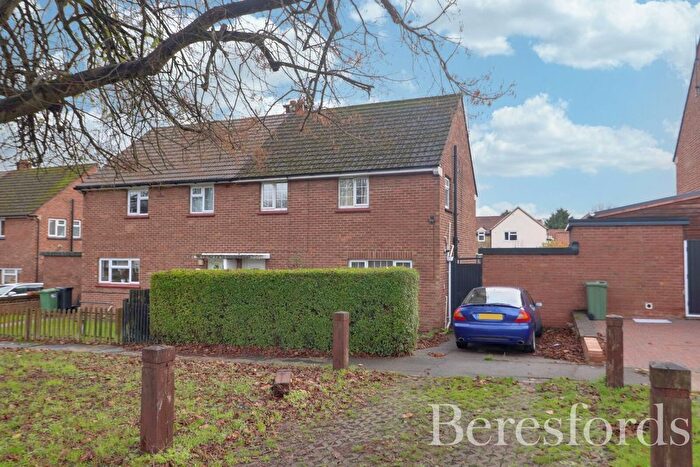 3 Bedroom Semi Detached House For Sale In Coldnailhurst Avenue, Braintree, CM7