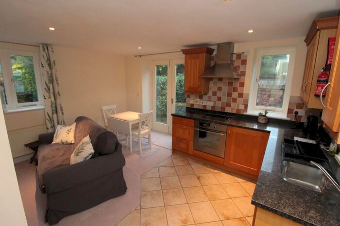 1 Bedroom Cottage To Rent In Whitchurch Road, Broxton, Chester, Cheshire, CH3