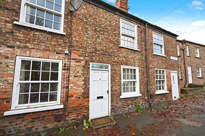 2 Bedroom Terraced House For Sale In King Street, Ripon, HG4