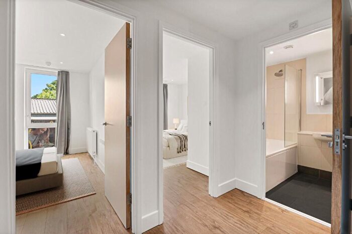 2 Bedroom Apartment To Rent In Station Approach, Epsom, Surrey, KT19