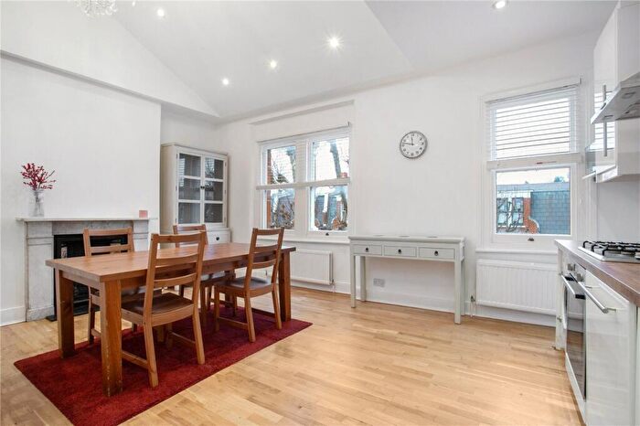 2 Bedroom Apartment To Rent In Sotheby Road, Highbury, N5
