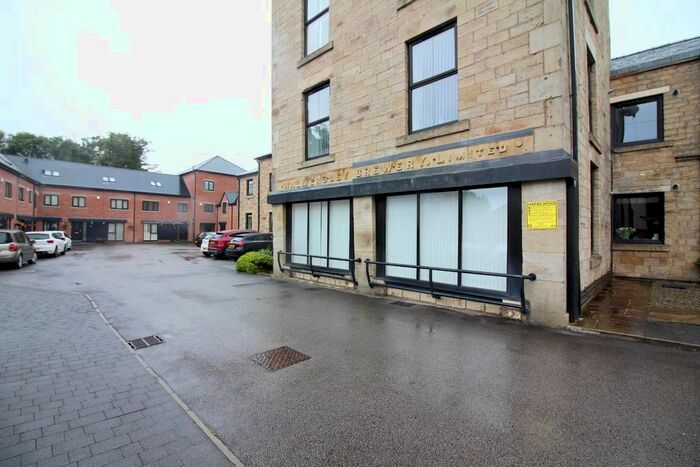 2 Bedroom Flat To Rent In Walmersley Road, Bury, BL9