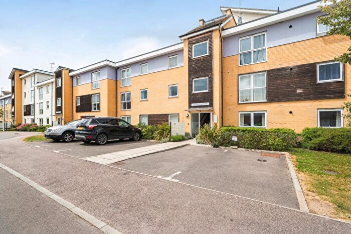 2 Bedroom Flat For Sale In Olympia Way, Whitstable, Kent, CT5
