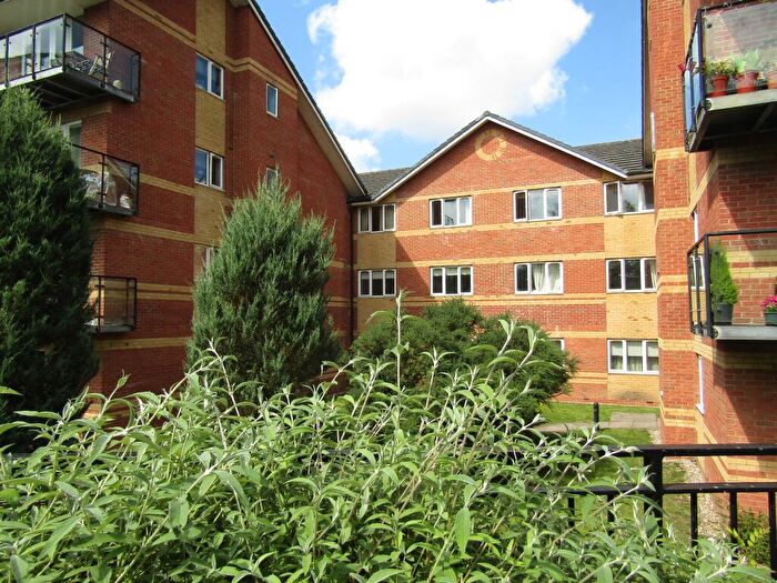 2 Bedroom Flat To Rent In Temple Place, Reading, RG1