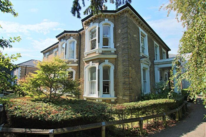 2 Bedroom Flat For Sale In Glenfern, Archers Road, Southampton, SO15