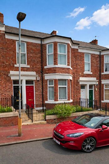 2 Bedroom Flat To Rent In Goschen Street, Gateshead, NE8
