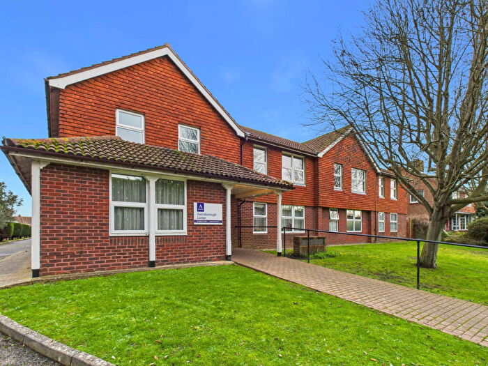 1 Bedroom Flat For Sale In Gainsborough Lodge, , South Farm Road, Worthing, BN14