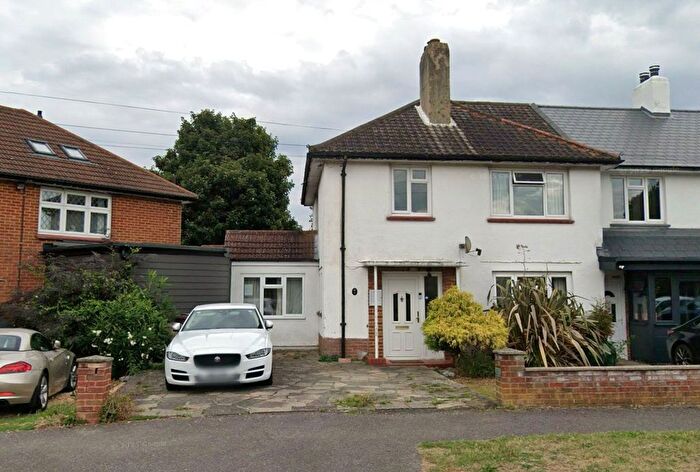 3 Bedroom Semi Detached House For Sale In Richland Avenue, Coulsdon, CR5