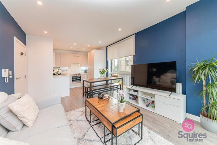 1 Bedroom Flat To Rent In Medawar Drive, London, NW7