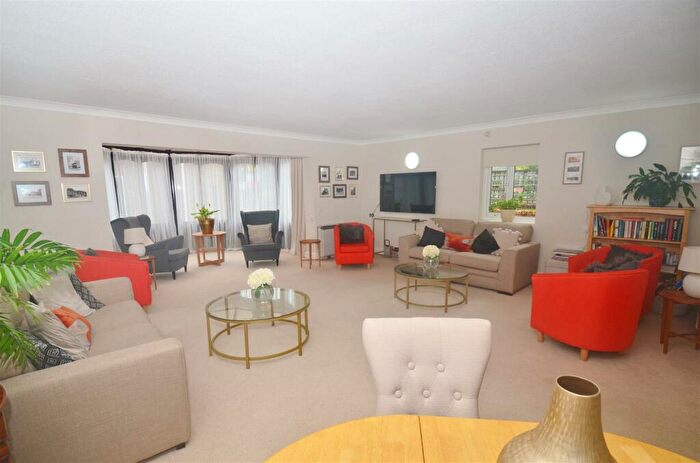 2 Bedroom Flat For Sale In Homewater House, Upper High Street, Epsom, KT17