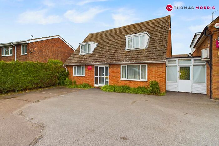 4 Bedroom Detached House For Sale In Ramsey Road, St. Ives, Cambridgeshire, PE27