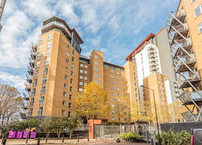 1 Bedroom Flat To Rent In Naxos Building, Hutchings Street, Canary Wharf, Westferry, London, E14