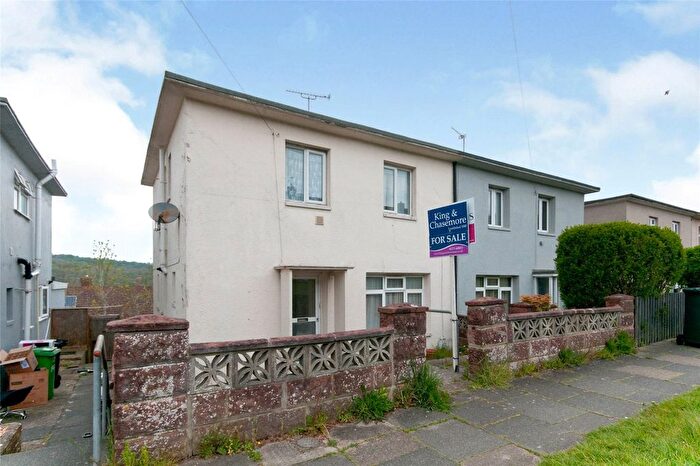 3 Bedroom Semi-Detached House For Sale In Staplefield Drive, Brighton, East Sussex, BN2