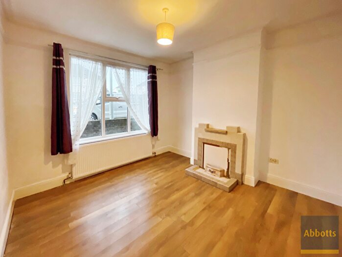 3 Bedroom Property To Rent In Yarmouth Road, Norwich, NR7