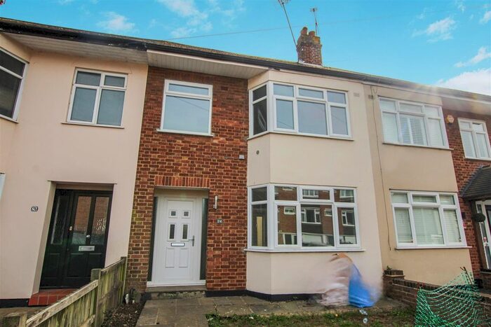 3 Bedroom Property To Rent In Albert Street, Warley, Brentwood, CM14