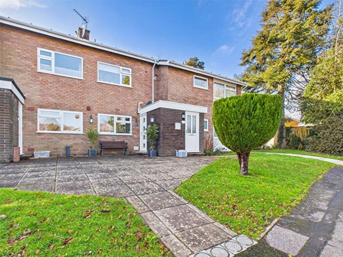 2 Bedroom Apartment For Sale In Rowan Drive, Highcliffe, Dorset, BH23